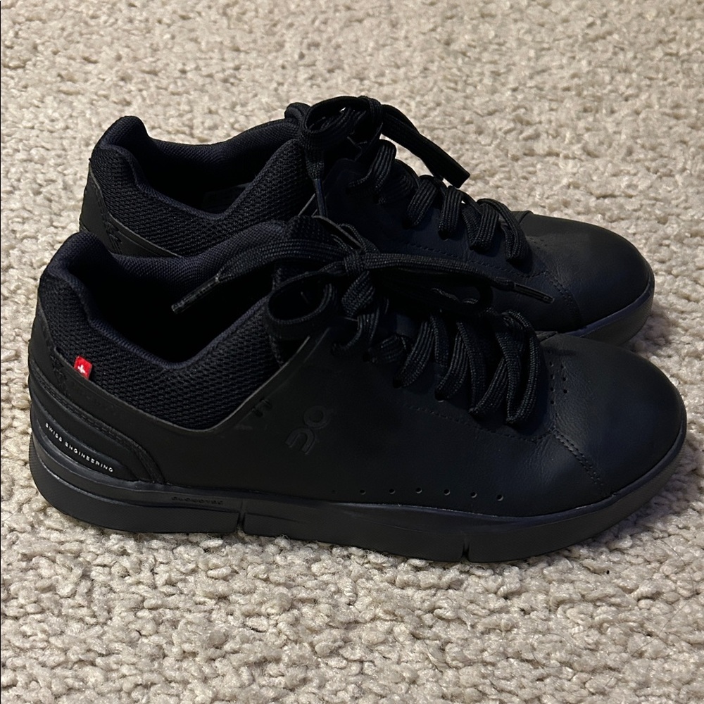 The Roger ON Womens Black Speedboard cloudtec Sneakers- Brand New - Picture 2 of 7